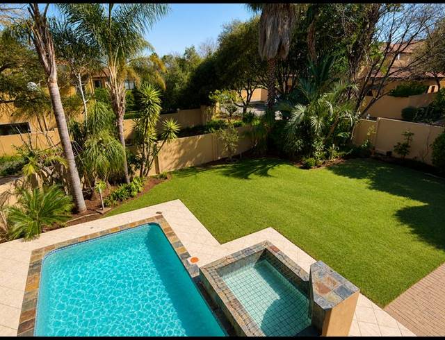 4 BEDROOM PROPERTY TO RENT IN MAROELADAL